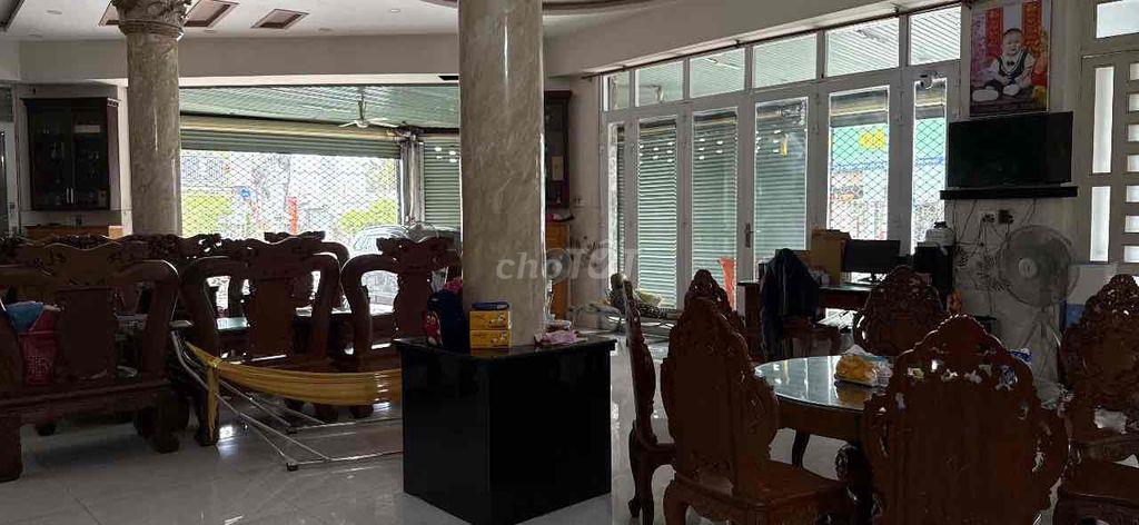 Bán căn biệt thự góc 2 mặt tiền đèn xanh đỏ kinh doanh mọi ngành nghề