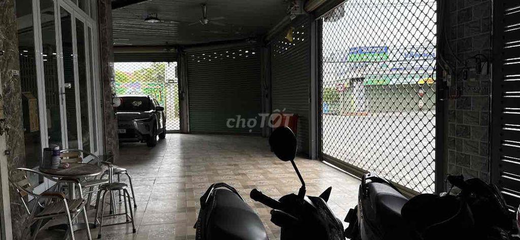 Bán căn biệt thự góc 2 mặt tiền đèn xanh đỏ kinh doanh mọi ngành nghề