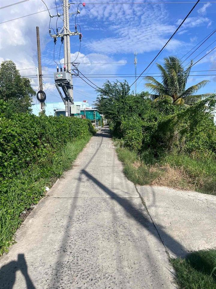 Ban lô đất 3500m2 thổ cư phù hợp phân lô ( 25-29lô)