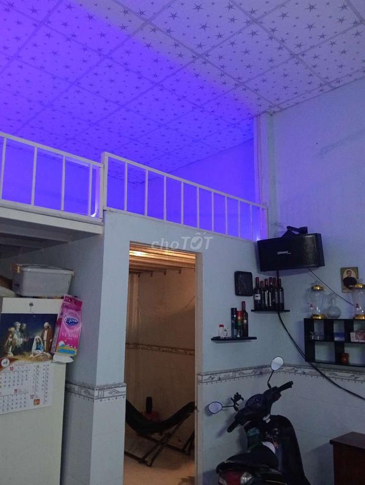 Bán nhà cấp 4,gần chợ đường, Nhị Bình 17,ấp 3 xã Nhị Bình, Hóc Môn.HCM