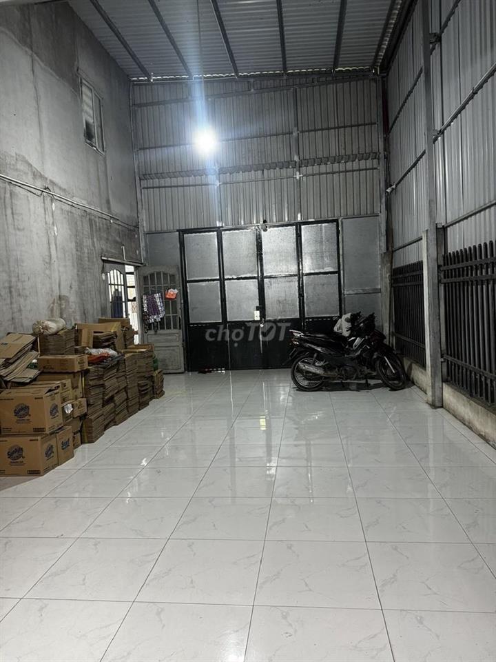 Bán nhà mặt tiền lộ 8m