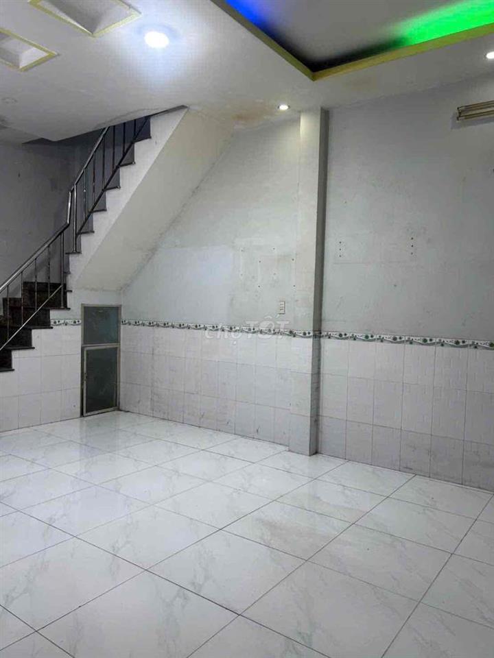 Nhà 70m2 ngay chợ Thới Tứ 2PN,2Wc