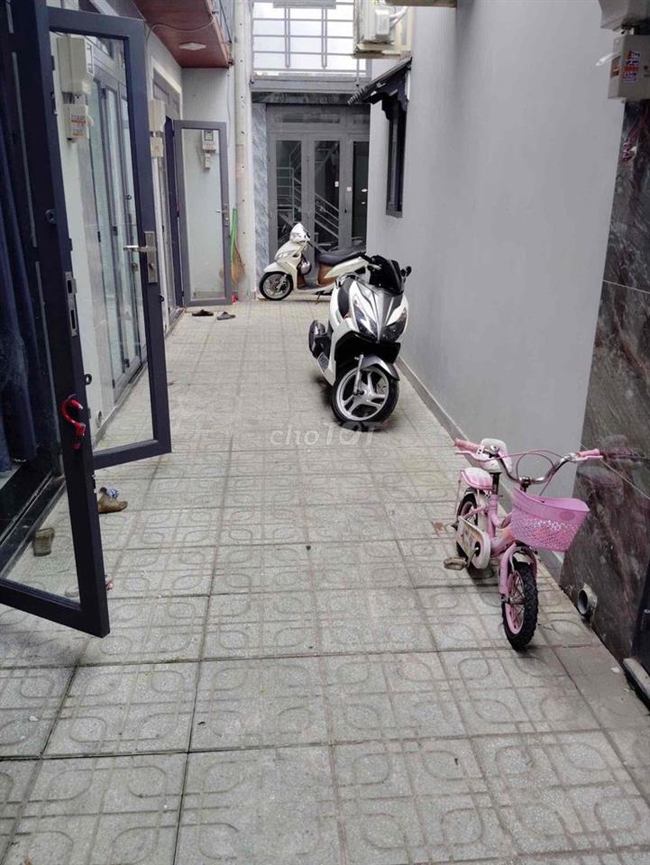 CHÍNH CHỦ BÁN GẤP NHÀ ĐÔNG HƯNG THUẬN 6, Q.12 – 1 TRỆT 1 LẦU – SÁT GÒ