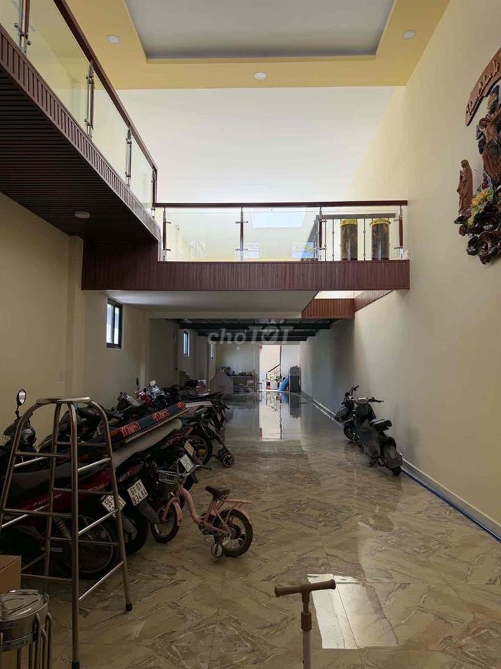 Nhà Mặt Tiền Nguyễn Thị Đẹt