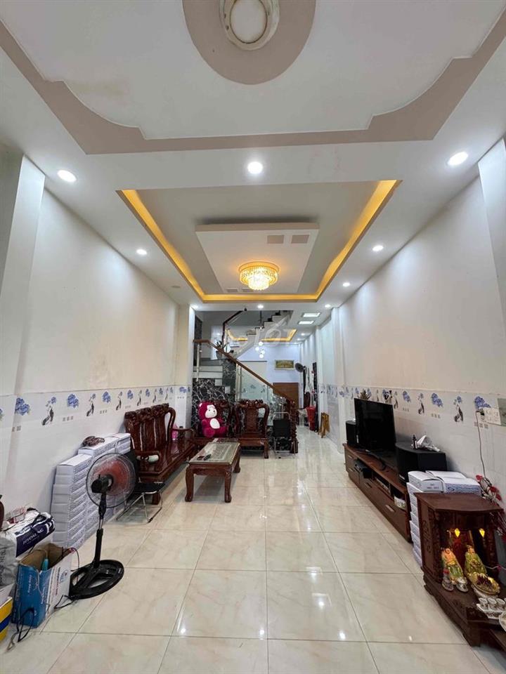 6tỷ7, nhà 2 mặt đường 12m, gần chợ Bà Điểm