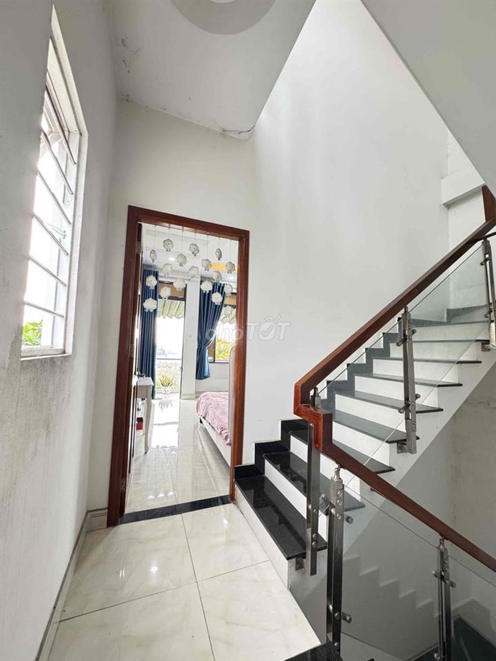 6tỷ7, nhà 2 mặt đường 12m, gần chợ Bà Điểm