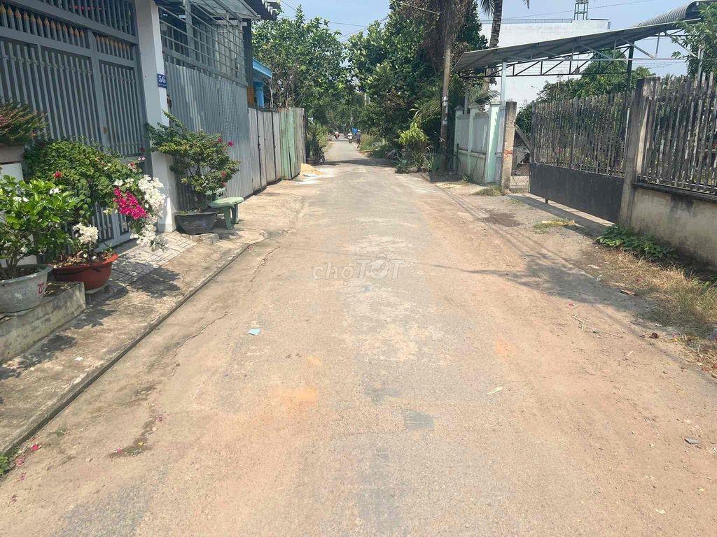 Hàng mới toanh: ✔️ Diện tích 570m2 thổ cư 530m..  ✔️ Khu dân cư hiện hữu