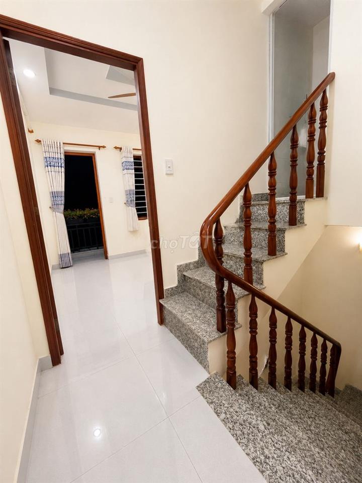 Nhà đẹp Hóc Môn 4PN - Hẻm xe tải - Hạ giá cực rẻ chỉ còn 1,890 tỷ