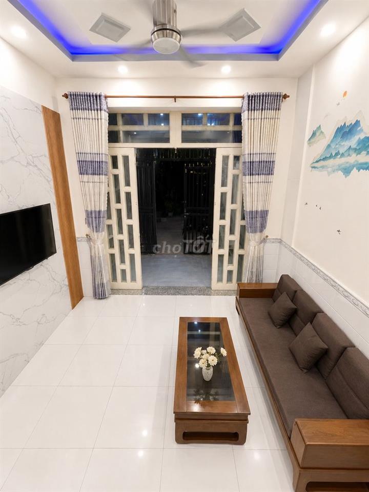 Nhà đẹp Hóc Môn 4PN - Hẻm xe tải - Hạ giá cực rẻ chỉ còn 1,890 tỷ