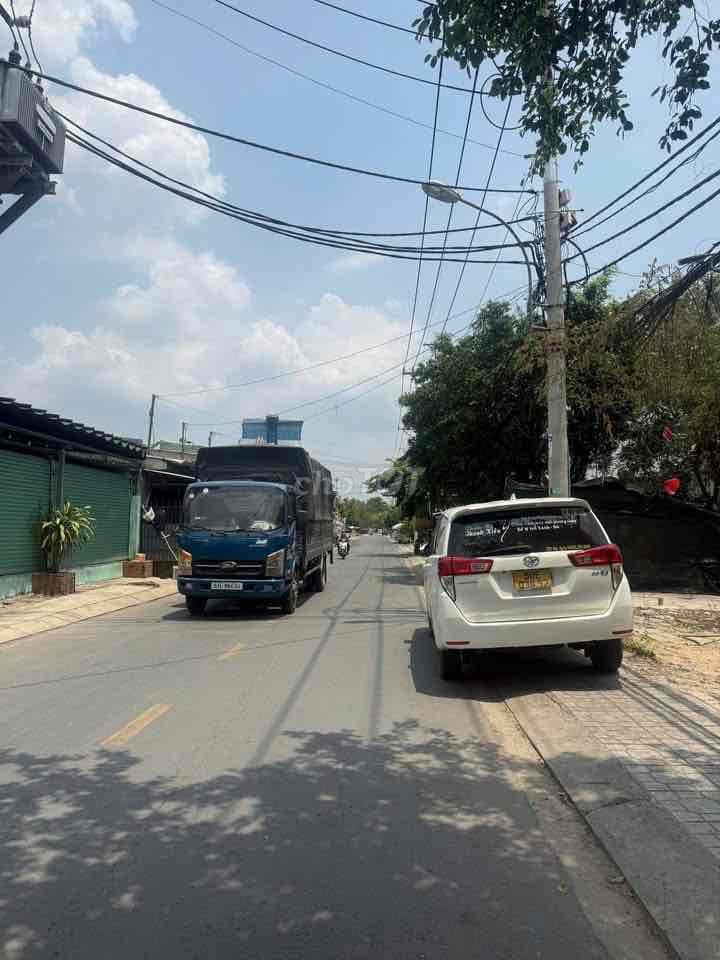 CẦN BÁN NHÀ NÁT DIỆN TÍCH 5X15, ĐƯỜNG TO ĐẸP