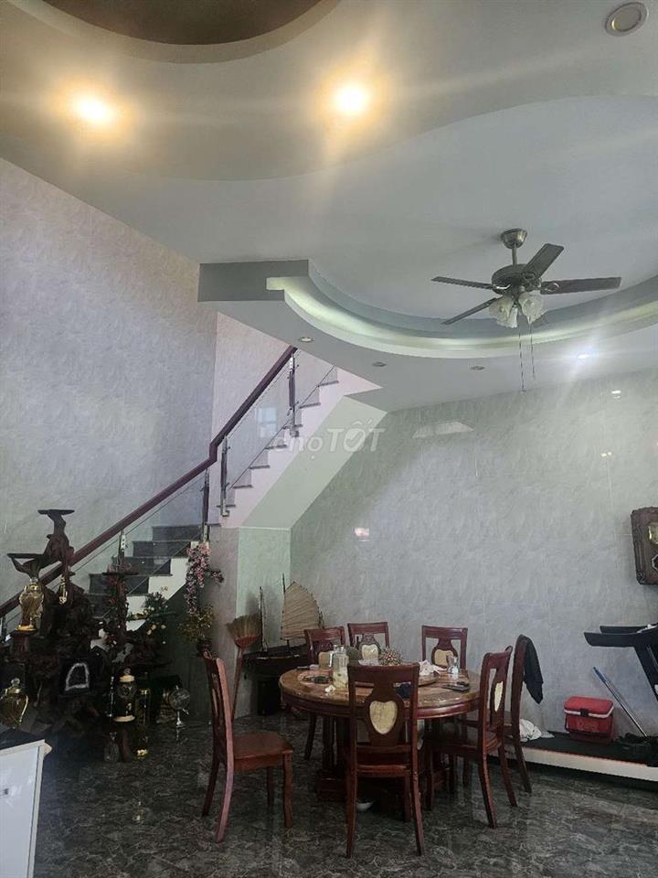Bán biệt thự nhà vườn