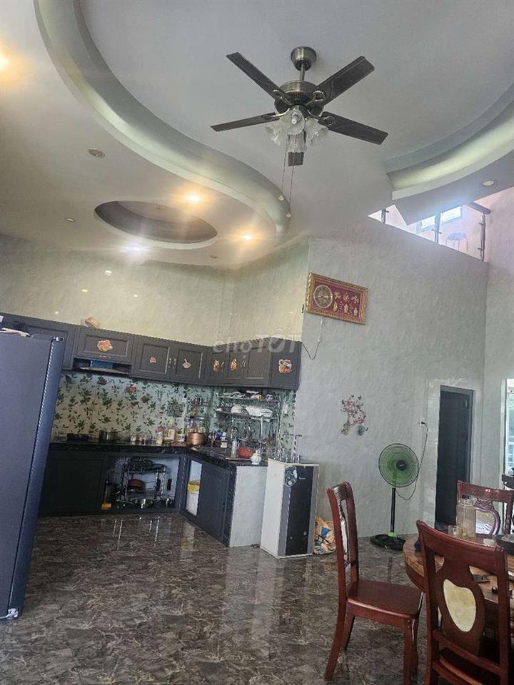 Bán biệt thự nhà vườn