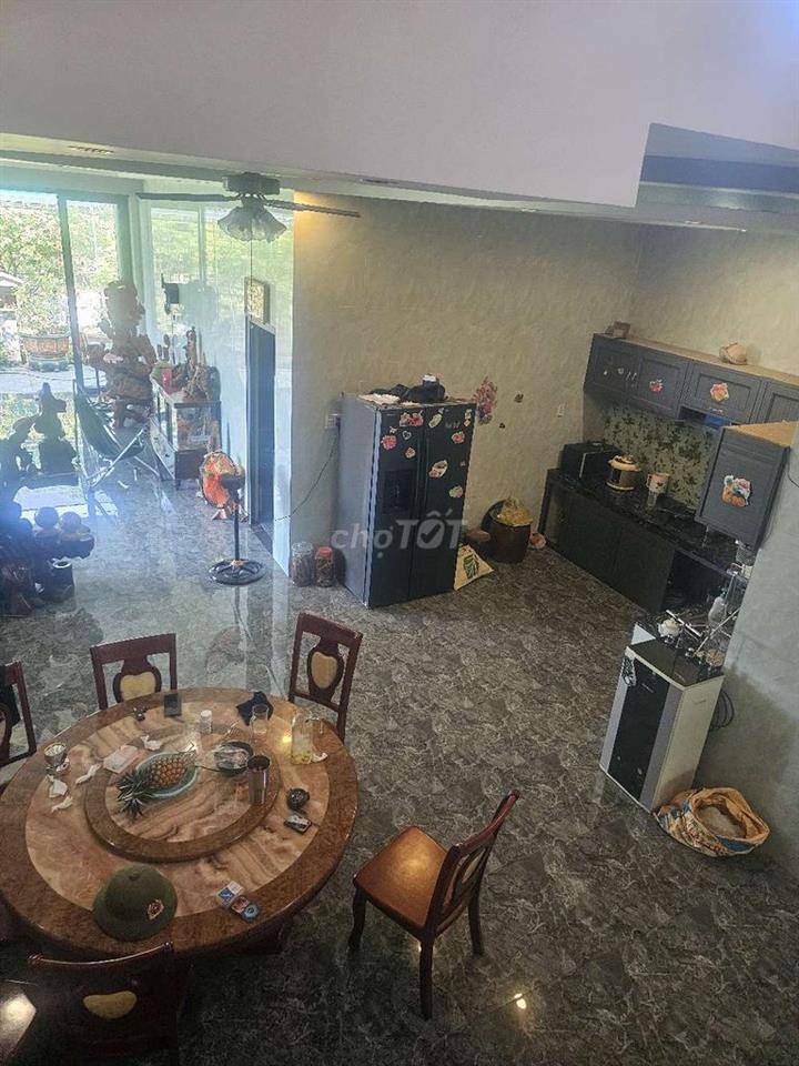 Bán biệt thự nhà vườn