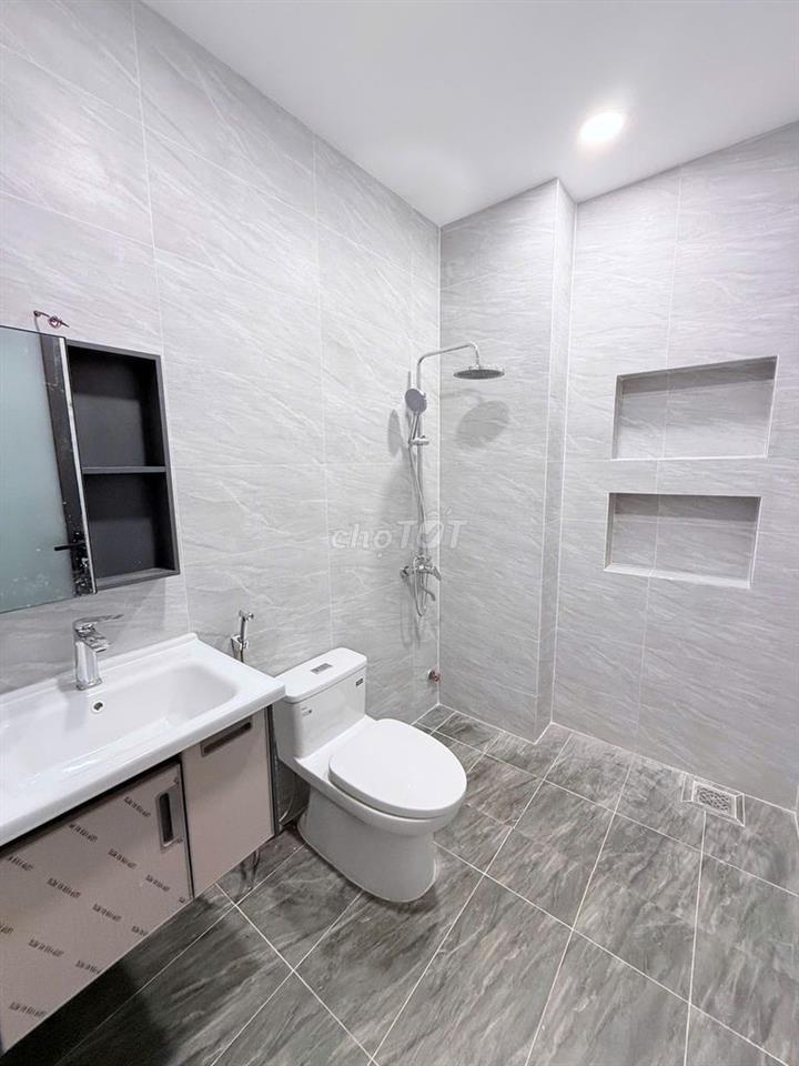 Bán nhà mới xây HXH, 4x20m, Tô Ký, Đông Thạnh, TP. HCM