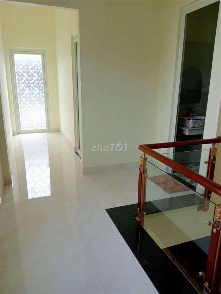 BÁN NHÀ MẶT TIỀN 5×20 GIÁP ĐƯỜNG NGUYỄN ẢNH THỦ