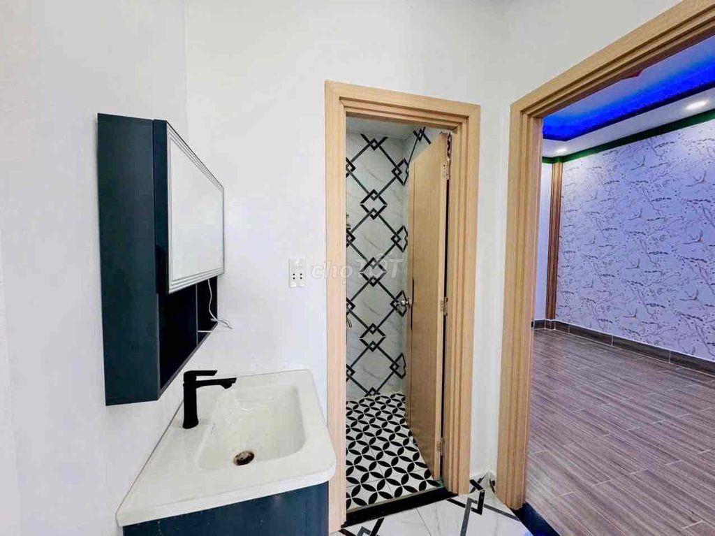 Nhà xinh-Giá hời vị trí ngay khu du lịch sinh thái ao đôi