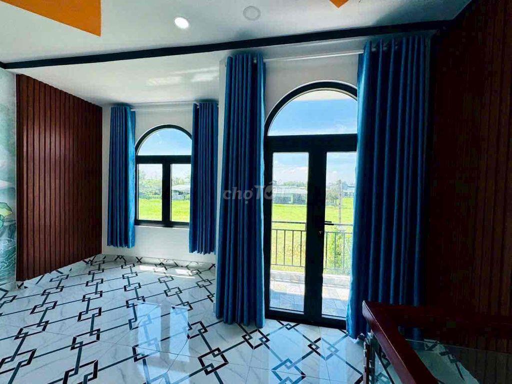 Nhà xinh-Giá hời vị trí ngay khu du lịch sinh thái ao đôi