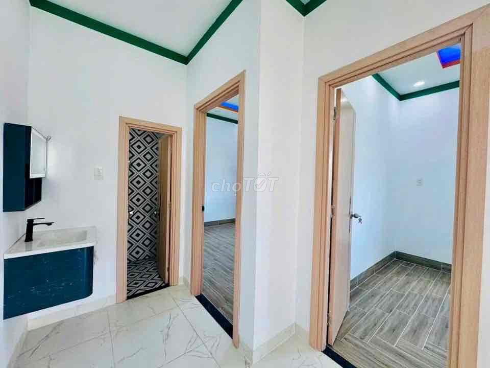 Nhà Phố Hiện Đại Ngay Trung Tâm Đã Hoàn Công