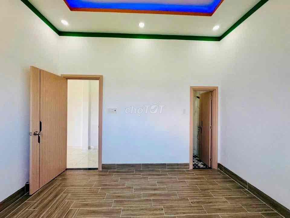 Nhà Phố Hiện Đại Ngay Trung Tâm Đã Hoàn Công