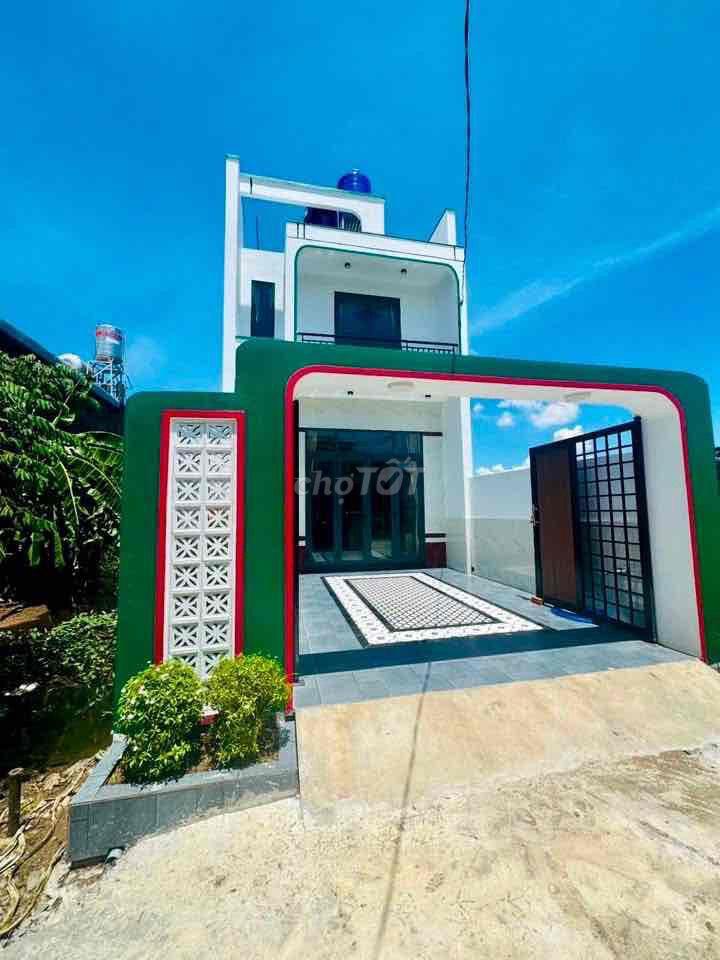 Nhà Phố Hiện Đại Ngay Trung Tâm Đã Hoàn Công