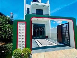 Nhà Phố Hiện Đại Ngay Trung Tâm Đã Hoàn Công