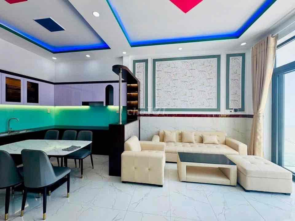 Nhà Phố Hiện Đại Ngay Trung Tâm Đã Hoàn Công