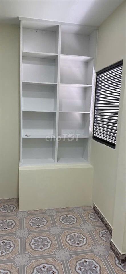 Bán nhà đẹp ở hóc môn ,  vô ở luôn , giá 2 tỷ còn thương lượng