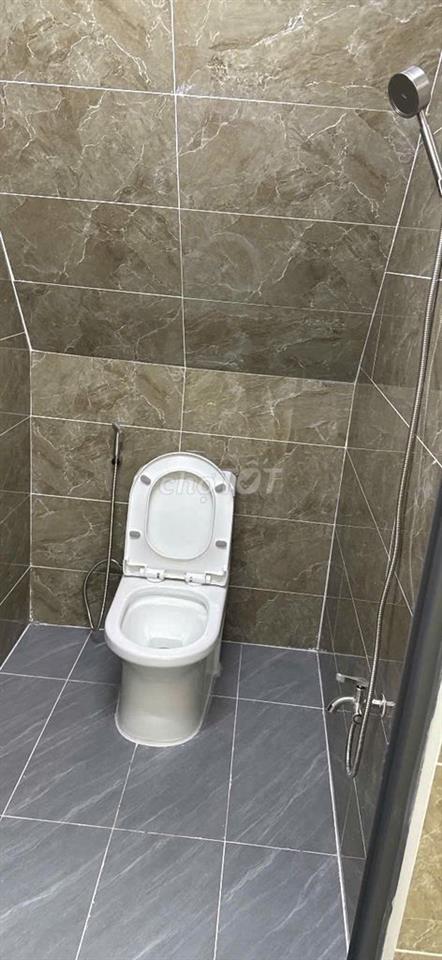 Bán nhà đẹp ở hóc môn ,  vô ở luôn , giá 2 tỷ còn thương lượng