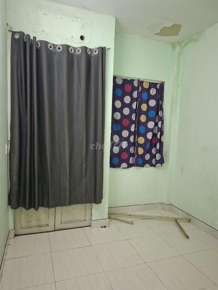 NHÀ 1 LẦU DT 3×7 CÓ 2PN ,2WC HT13 Q12