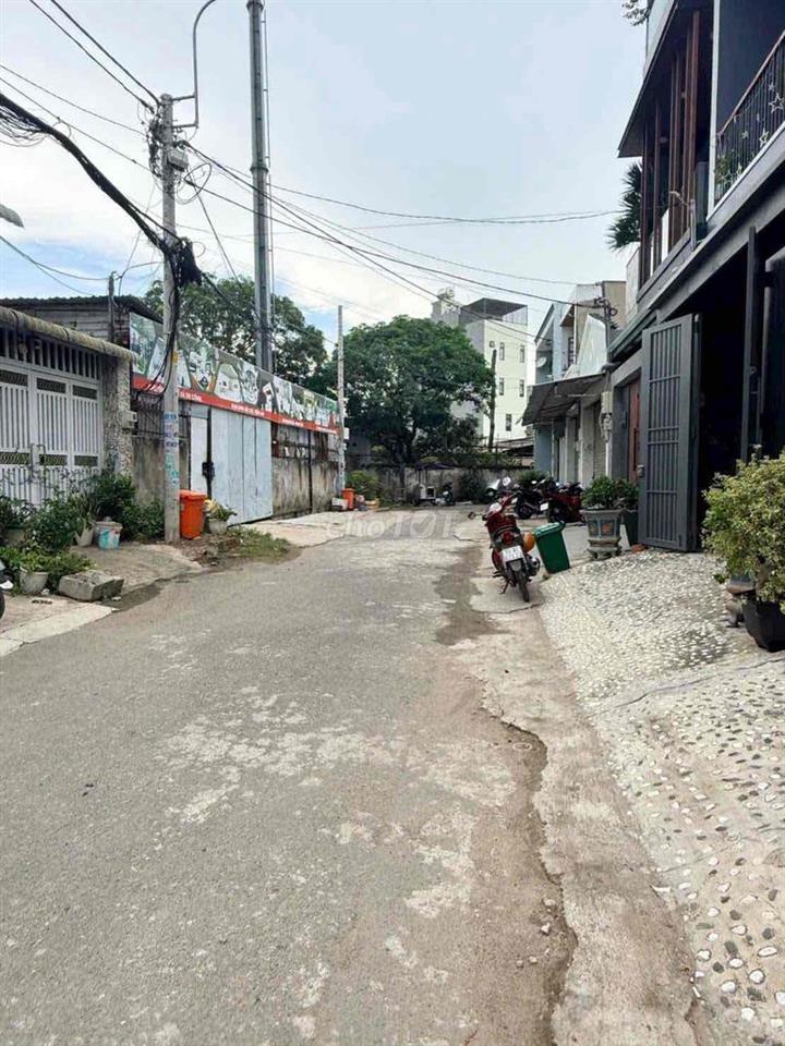 bán nhà xưởng Tô Kí