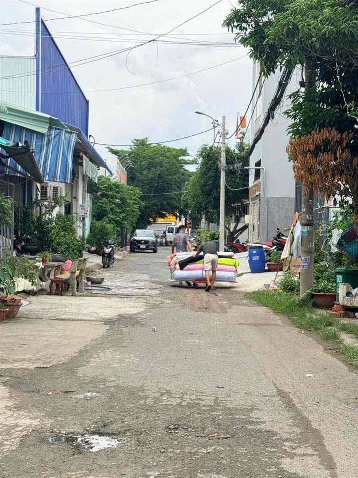 bán nhà xưởng Tô Kí