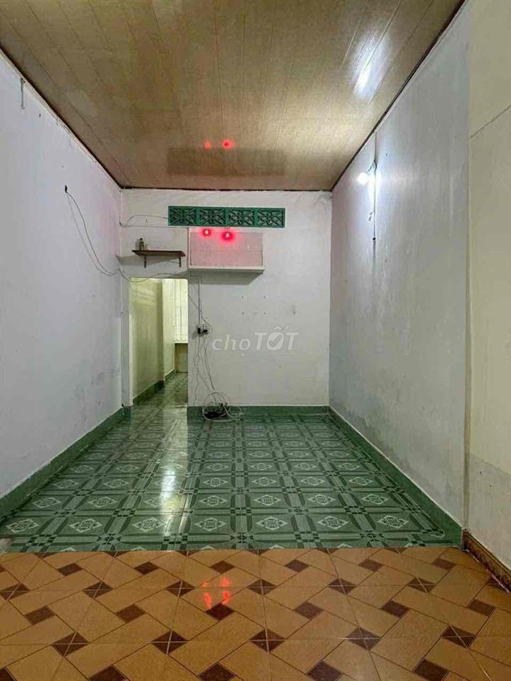 CHÍNH CHỦ CẦN BÁN NHÀ CẤP 4 ĐÔNG THẠNH 3