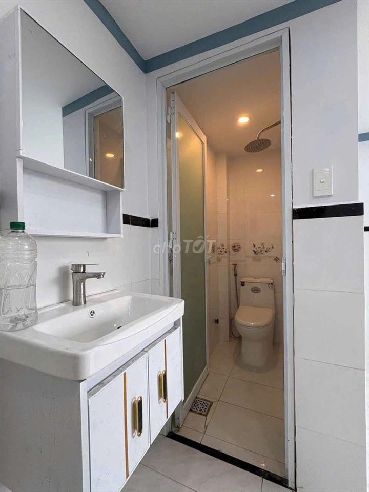 NHÀ GIÁ RẺ 4m×5m GẦN CHỢ BÀ ĐIỂM