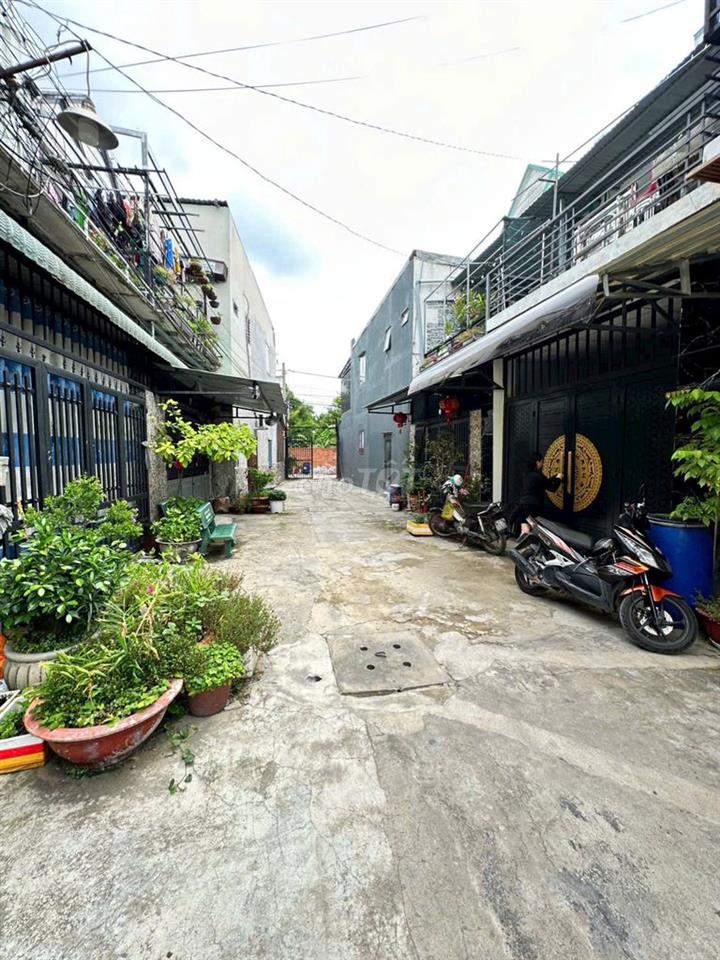 CHÍNH CHỦ BÁN NHÀ ĐẸP VÀO Ở NGAY
