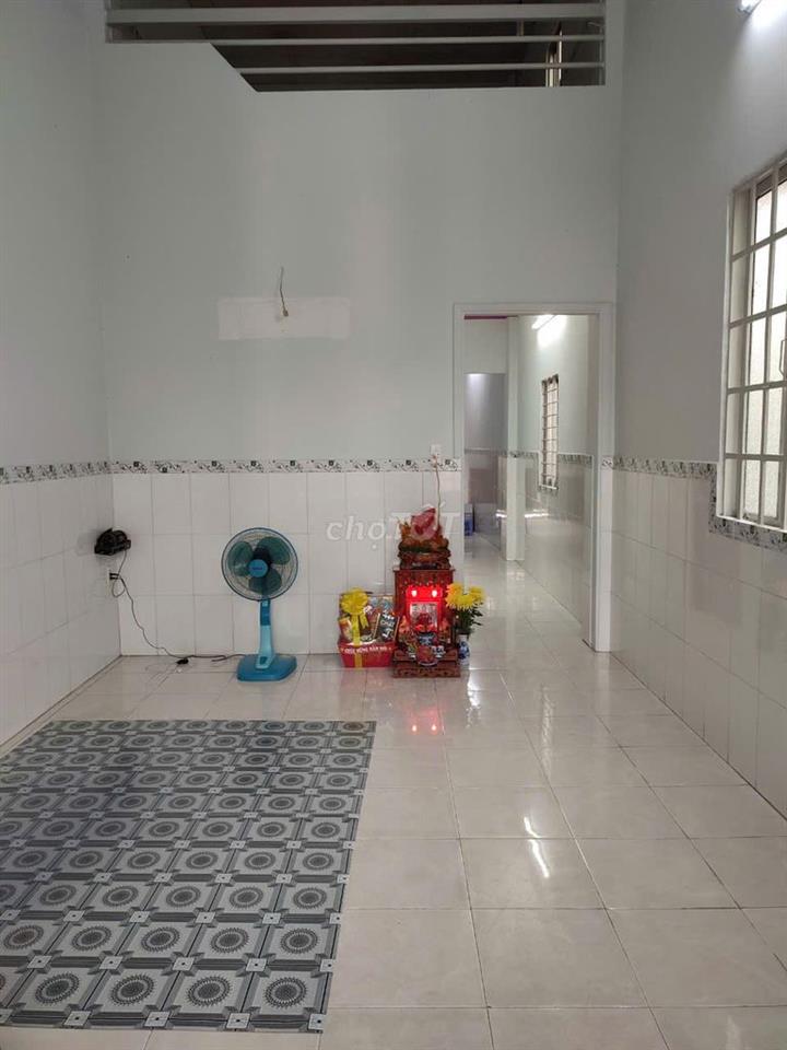 BÁN GẤP NHÀ CHÍNH CHỦ XÃ XUÂN THỚI SƠN GIÁ NHỈNH 2 TỶ