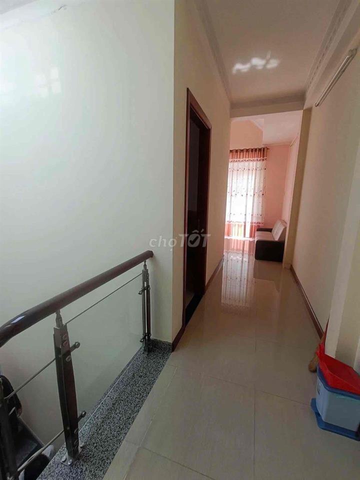 🏡Cho thuê nhà nguyên căn 5 x20 trệt 2lầu 5pn 4tolet Giá 14 tr/1 tháng