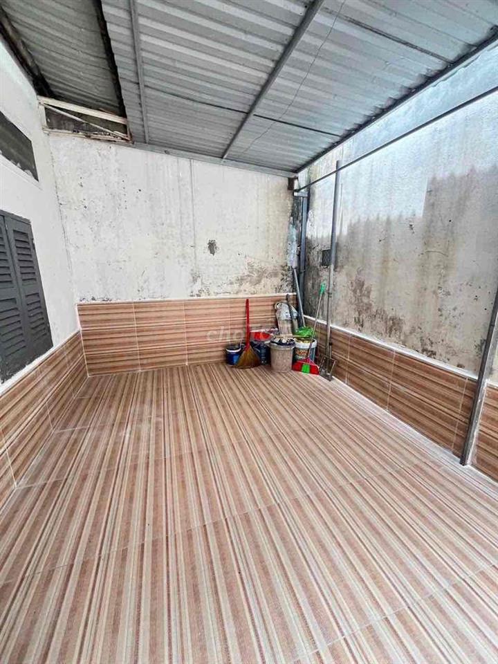 🏡 CHO THUÊ NHÀ GIÁ RẺ – BÀ ĐIỂM, HÓC MÔN  📍 Vị trí: 1 sẹc đường Ba Điể