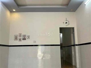 Cho thue 4 x18-2 phong-dg 12 m nha sach sẽ -phan van hớn -gần chợ