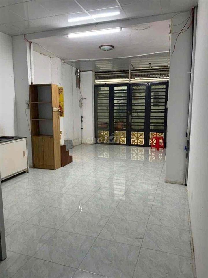 🏪 CHO THUÊ NHÀ 4x16 - MẶT TIỀN PHAN VĂN HỚN – 12 TRIỆU/THÁNG 📍 Vị trí