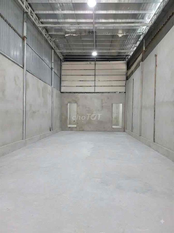 🏢 KHO XƯỞNG CHO THUÊ 6,5X25 – PHAN VĂN HỚN - BÀ ĐIỂM - 10 TRIỆU/THÁNG