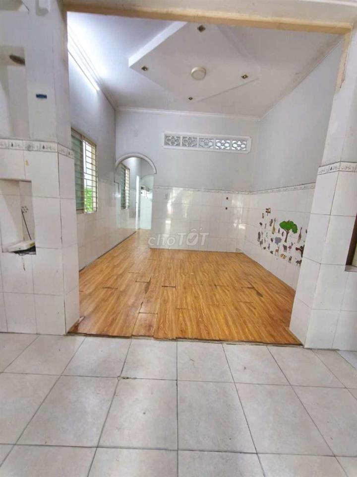 🏠 Nhà cho thuê 100m2,gần trường Ng Hồng Đào,Xuân Thới Sơn 🏠