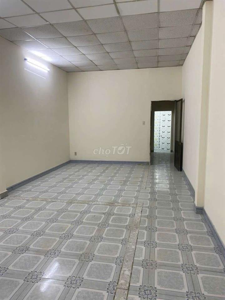 Nhà mặt tiền 1lầu, vị trí cực xung,kinh doanh đa ngành nghề, TMTX