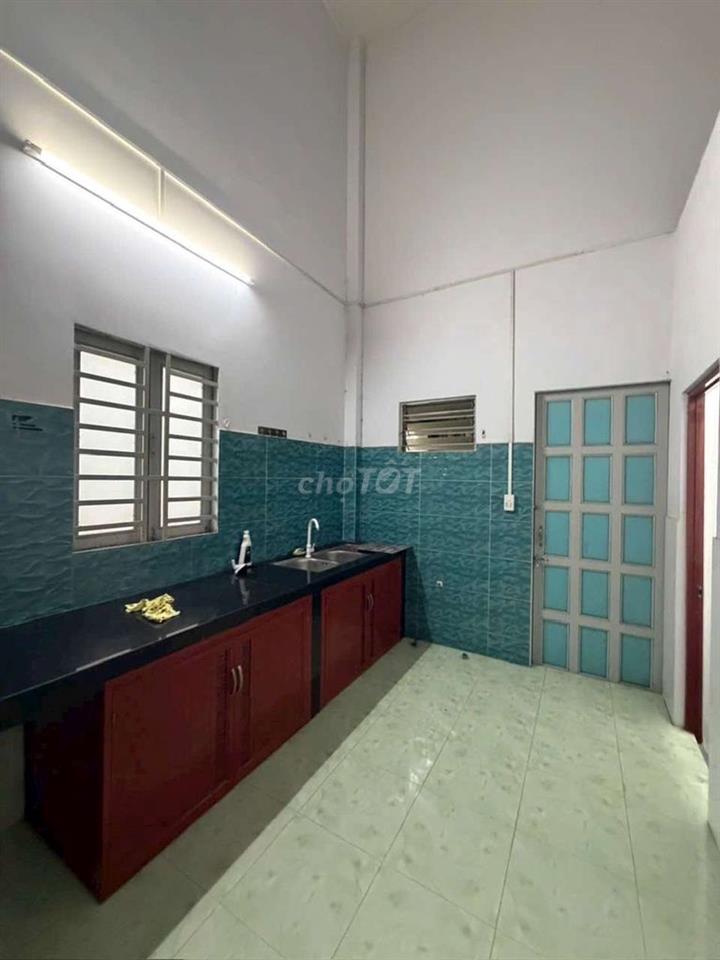 🏠 Nhà mới 2phòng, đúc lửng sân xe hơi, gần Ng Ảnh Thủ, xã Bà Điểm 🏠