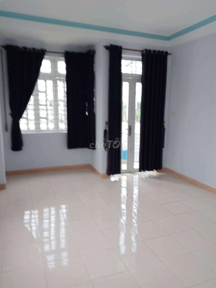 CHO THUÊ MẶT BẰNG 400 M2 - 2 MẶT TIỀN – BÀ ĐIỂM TPHCM - 15 TRIỆU/THÁNG