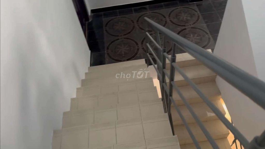 🏭 CHO THUÊ NHÀ KHO 7x12 –  PHAN VĂN ĐỐI, BÀ ĐIỂM - 8 TRIỆU/THÁNG