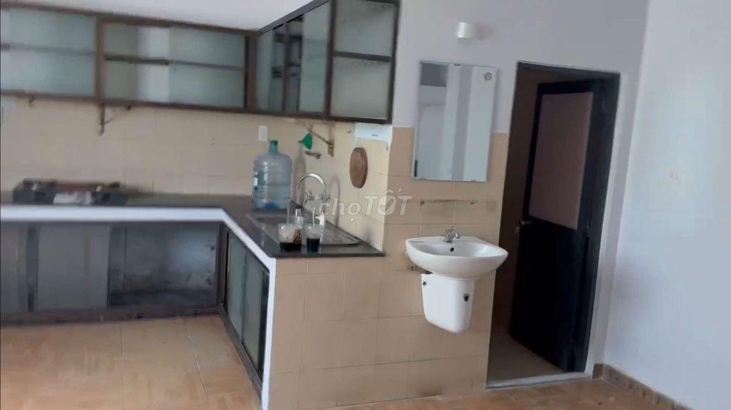 🏭 CHO THUÊ NHÀ KHO 7x12 –  PHAN VĂN ĐỐI, BÀ ĐIỂM - 8 TRIỆU/THÁNG