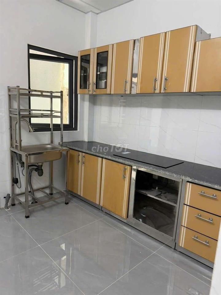 CHO THUÊ NHÀ 4x16 - MẶT TIỀN PHAN VĂN HỚN – 12 TRIỆU/THÁNG