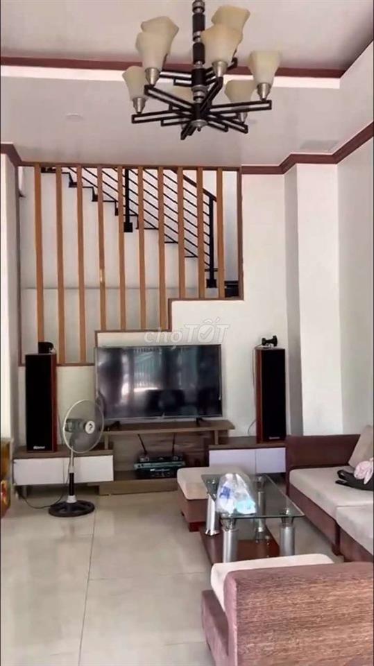 NHÀ CHO THUÊ 10X25 - MẶT TIỀN XUÂN THỚI THƯỢNG - 19 TRIỆU/THÁNG