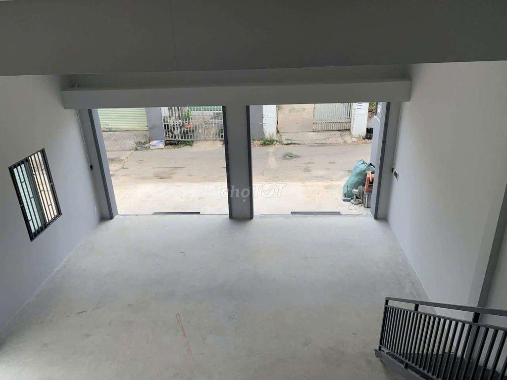 CHO THUÊ KHO XƯỞNG 8x35 - TRẦN VĂN MƯỜI - BÀ ĐIỂM - 12 TRIỆU/THÁNG