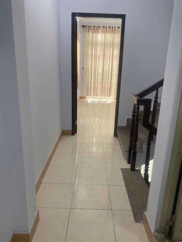 Nhà Thuê Mặt Tiền Gần Chợ Bà Điểm